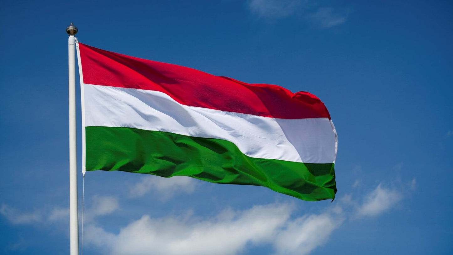 Large Hungary Flag Magyarorszag Hungarian Heavy Duty Outdoor 90 X 150 CM - 3ft x 5ft - Homeware Discounts